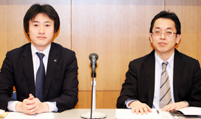 議長の斉藤さん（左）、小林さん（右）