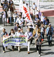 全損保組合員800名がデモ行進（東京）