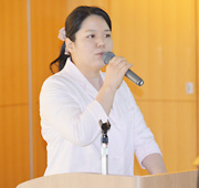 講演の金澤礼子先生