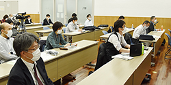 “密”を避けて開催された春闘決起中央集会