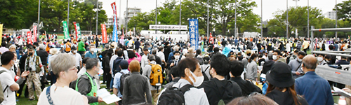 東京・代々木公園の中央メーデーには15,000人超の働く仲間が集結