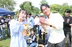 �r���S���